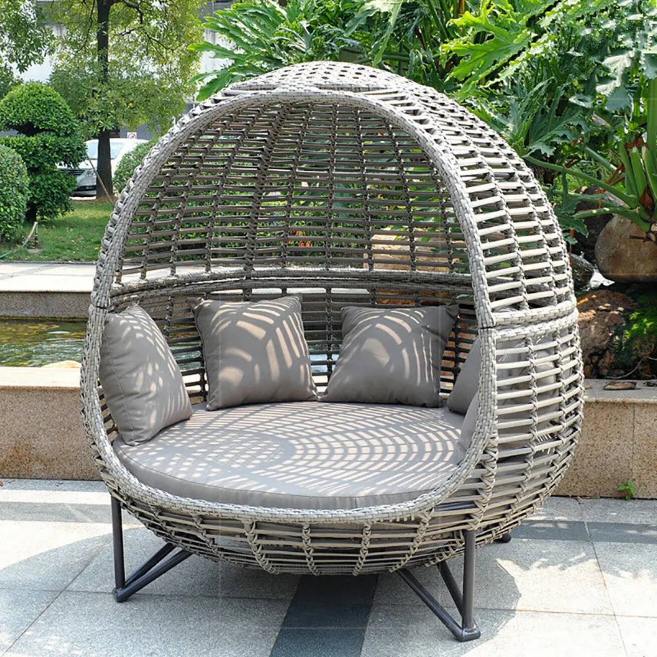 Tempat Tidur Santai Kanopi Pat - Outdoor Daybed Furniture ulasan dan harga